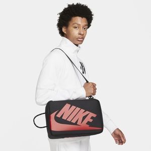 Nike Travel Shoebox Bag Black and Red Adjustable Carry Strap Pockets DA7337 010